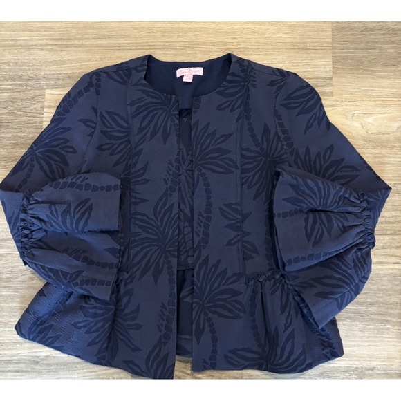 Lilly Pulitzer Jackets & Blazers - Lilly Pulitzer Shaylee Jacket True Navy Palm Paradise Puckered XXS